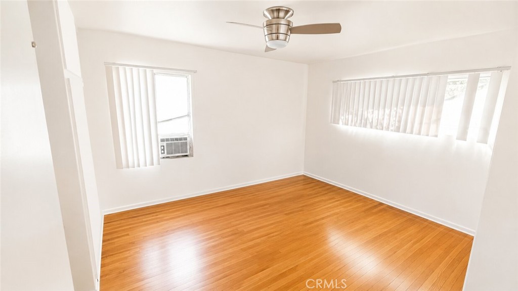 1132 S Holt 7 Property Photo 3