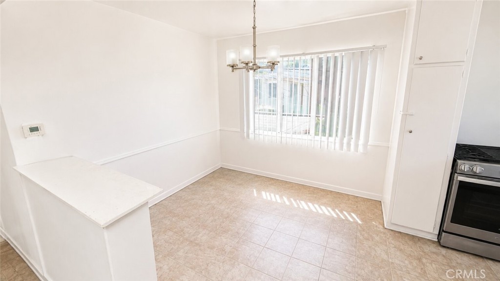 1132 S Holt 7 Property Photo 6