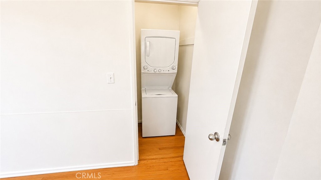 1132 S Holt 7 Property Photo 7