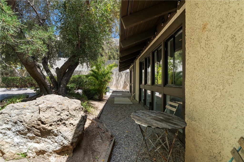 23501 Park Sorrento 213 Property Photo 15