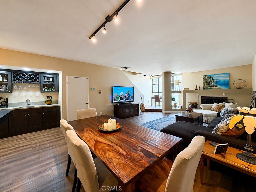 5230 Bellingham Property Photo 1