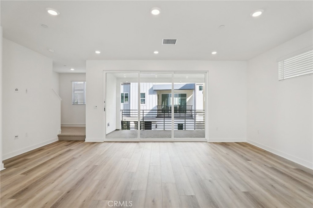 1693 Coral Sea Lane Property Photo 8