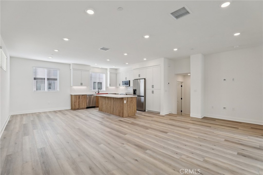 1693 Coral Sea Lane Property Photo 9