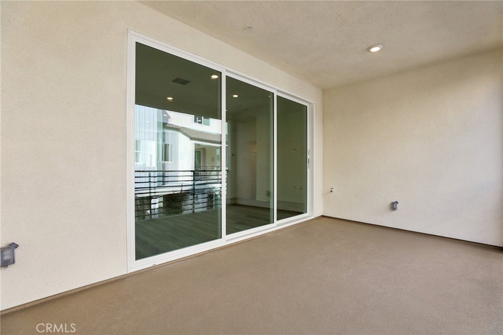 1693 Coral Sea Lane Property Photo 13