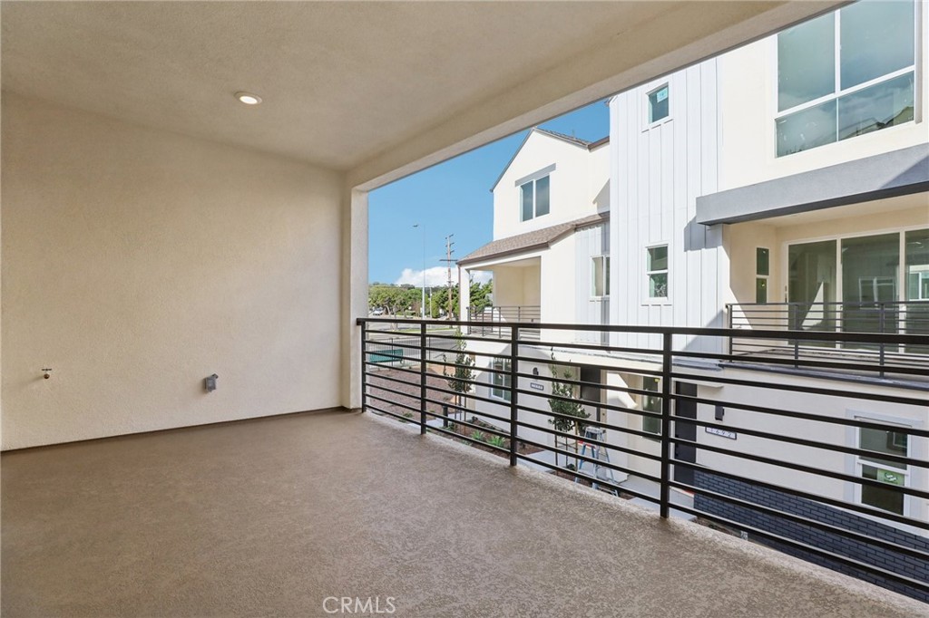 1693 Coral Sea Lane Property Photo 16