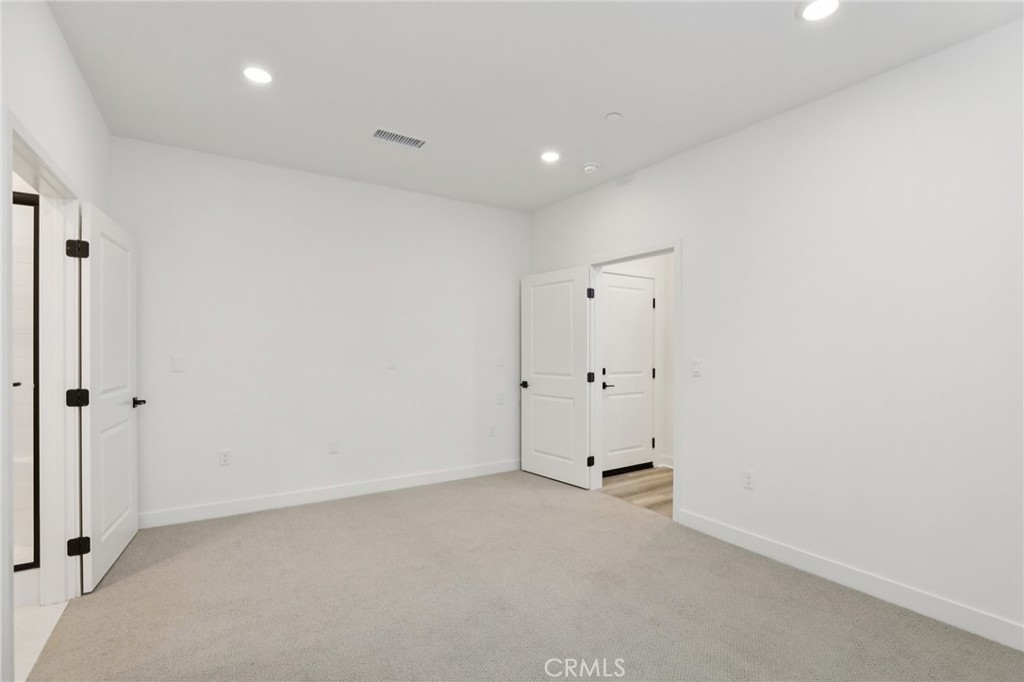 1693 Coral Sea Lane Property Photo 28