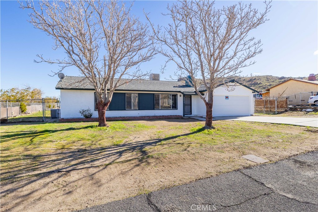 40054 Ridgemist Street Property Photo 3