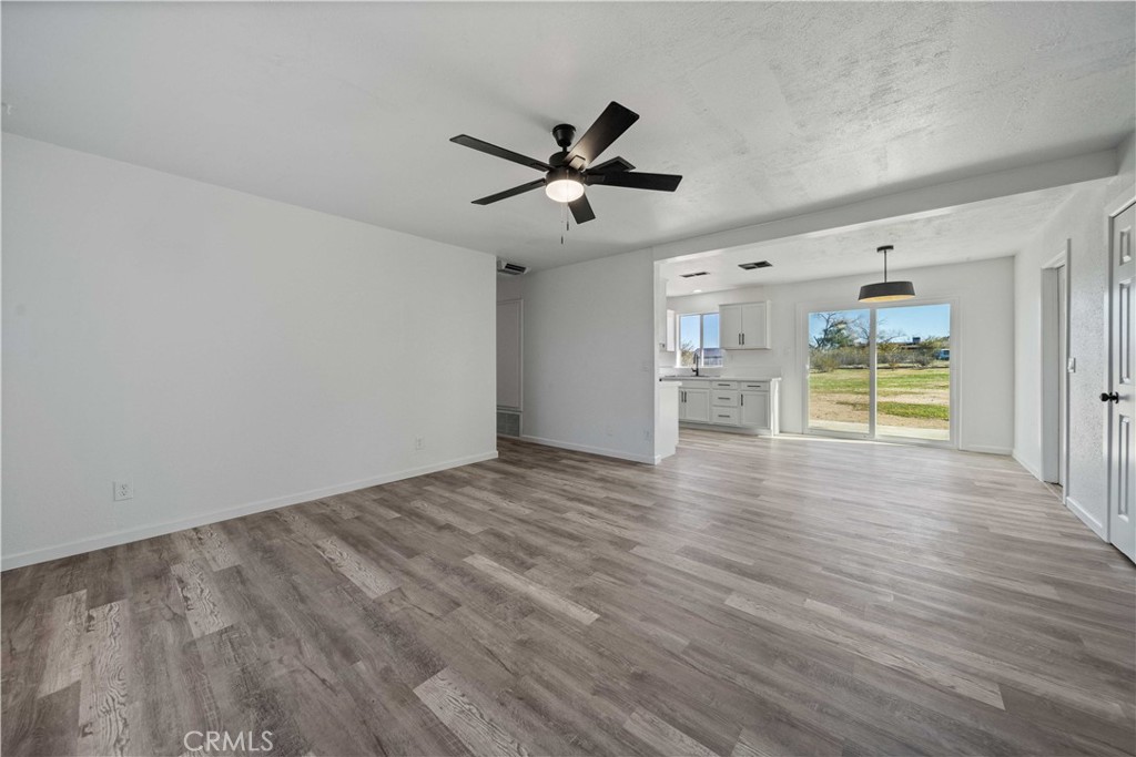 40054 Ridgemist Street Property Photo 4