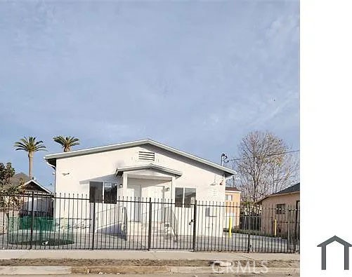 1175 E 41 Place Property Photo 1