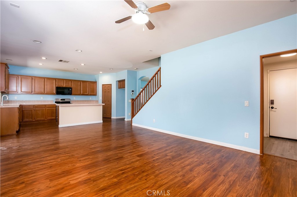 3102 E Topaz Property Photo 10