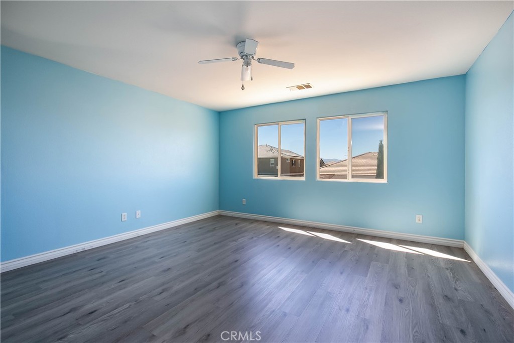3102 E Topaz Property Photo 12