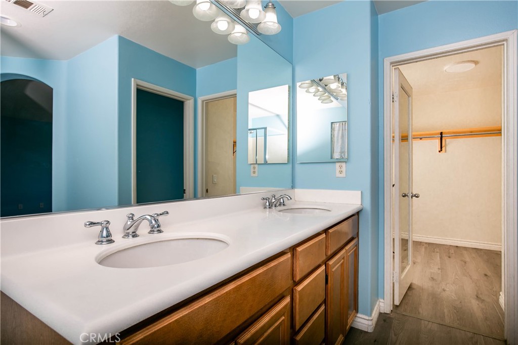 3102 E Topaz Property Photo 15