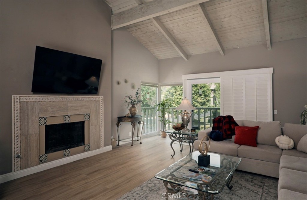 46632 Arapahoe Ln #b Property Photo 2