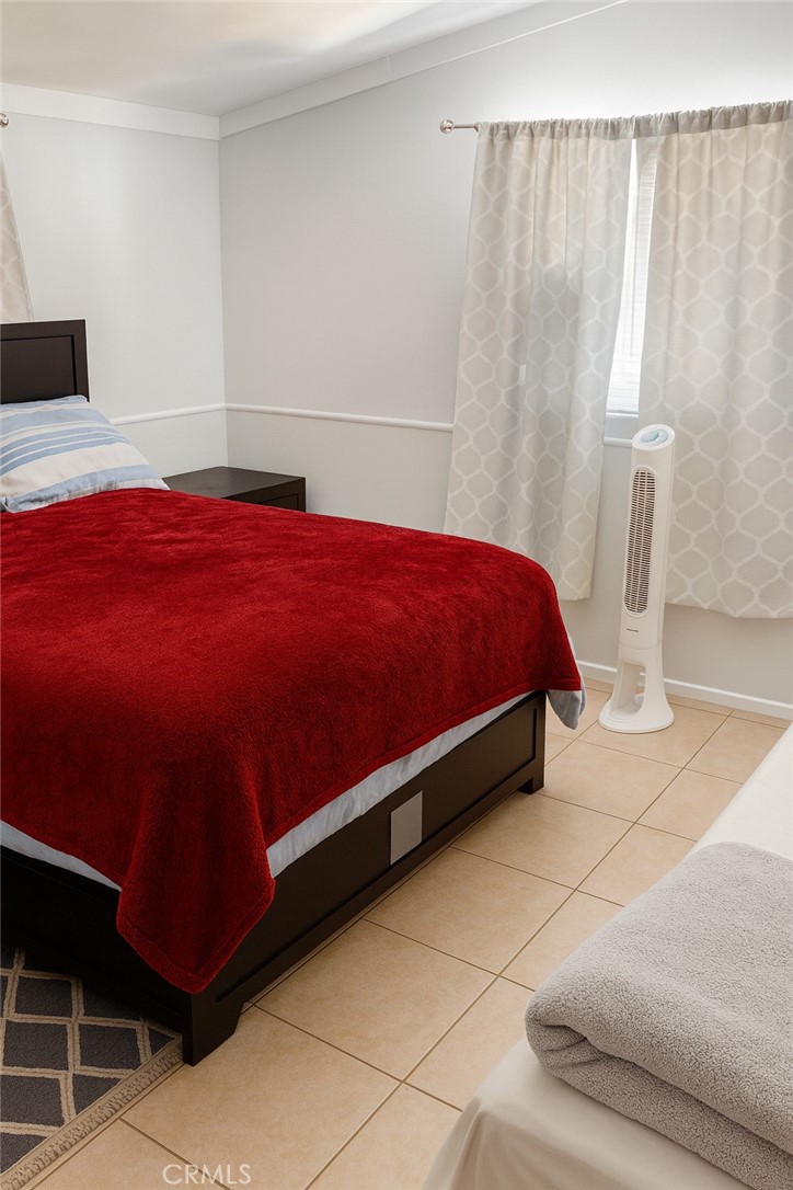 44129 Carolside Property Photo 5