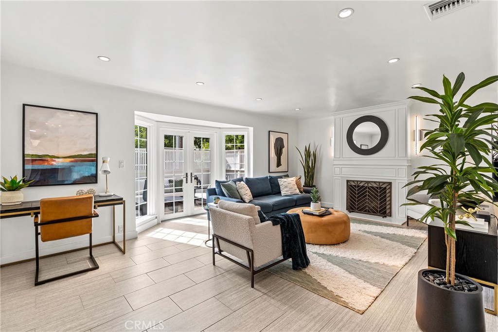 8963 Cynthia Property Photo