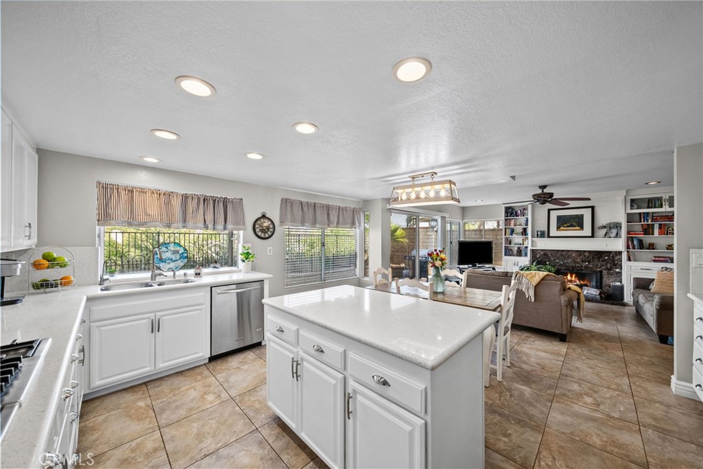 27576 Artine Property Photo 12