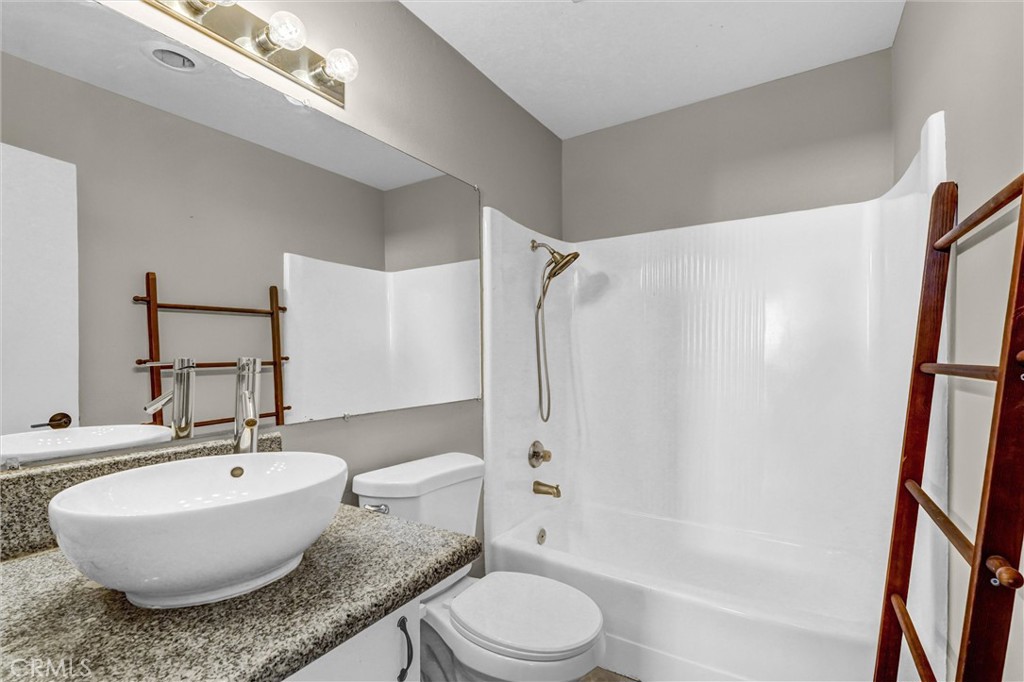 18620 Hatteras 246 Property Photo 26