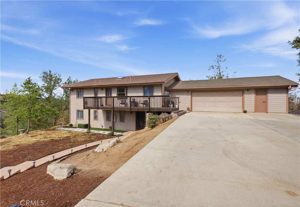 26201 Cumberland Property Photo 1