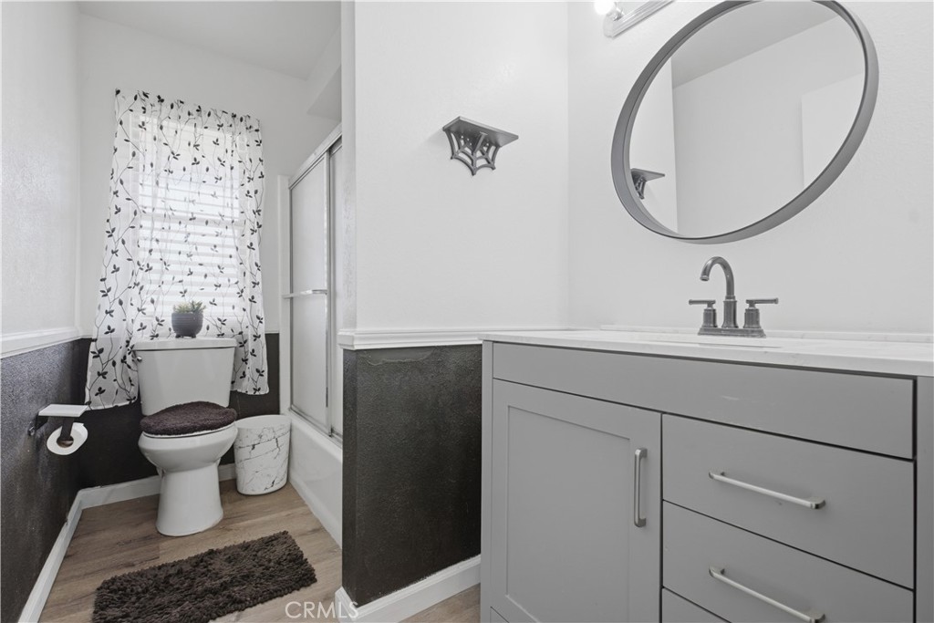 26201 Cumberland Property Photo 25