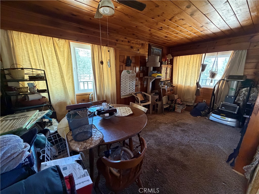 3512 Oakwood Property Photo 5