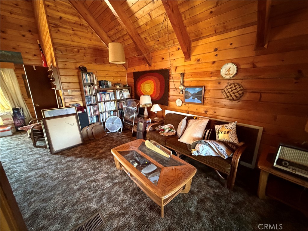 3512 Oakwood Property Photo 9