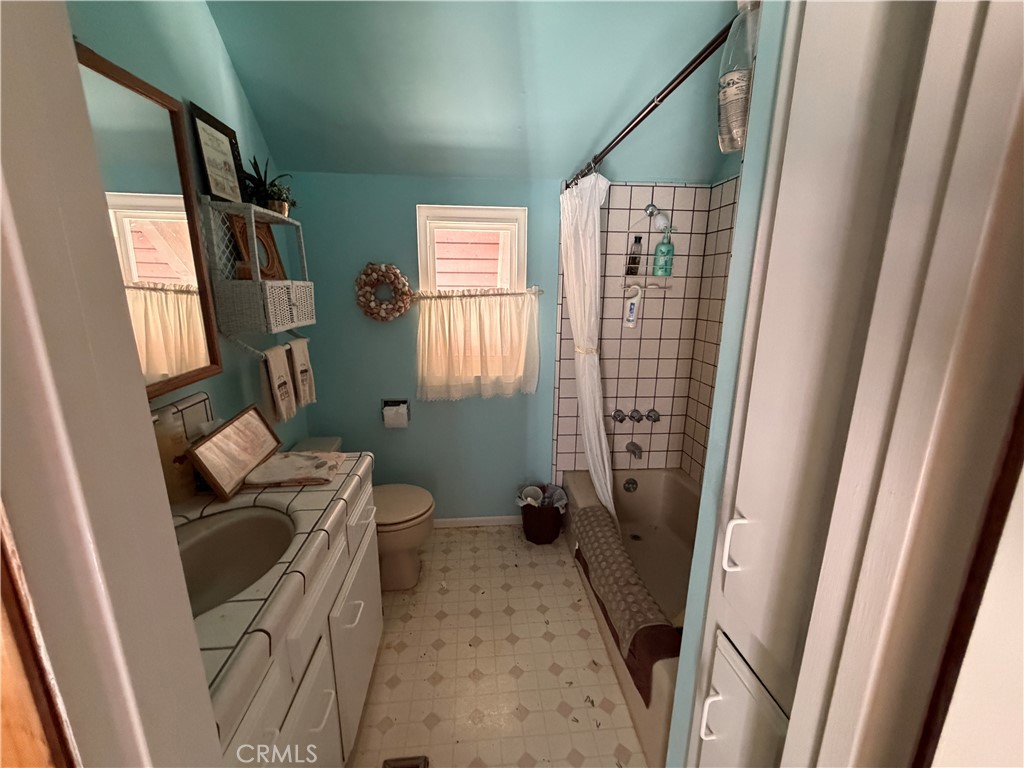 3512 Oakwood Property Photo 13