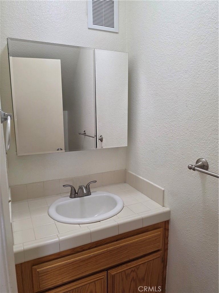 438 E Avenue Q7 B Property Photo 4