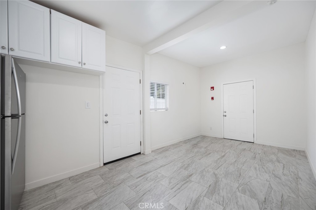 14151 Chandler Property Photo 44