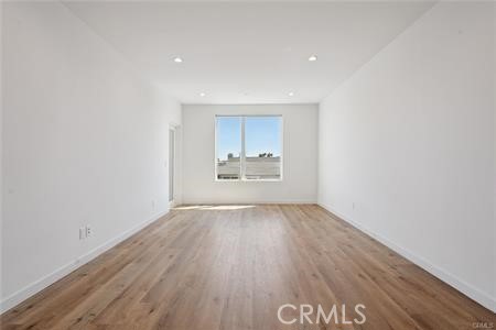 222 N Manhattan Property Photo 21