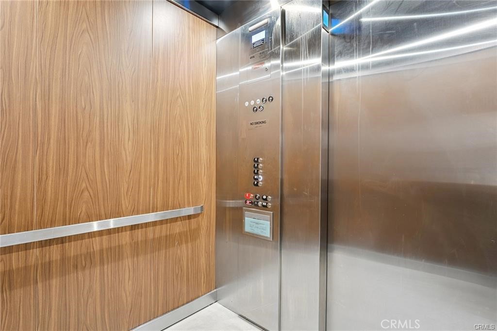 222 N Manhattan Property Photo 30