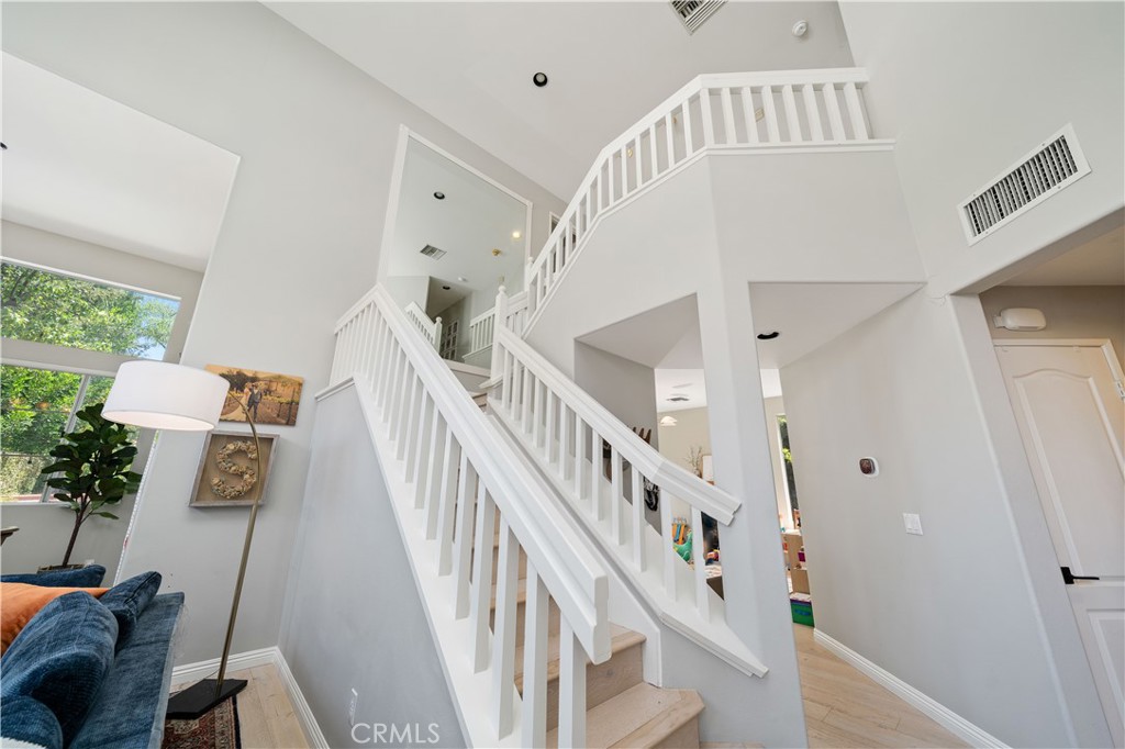 5371 Carmento Drive Property Photo 10