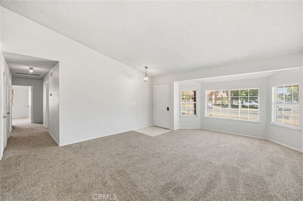 1510 E Avenue J12 Property Photo 3