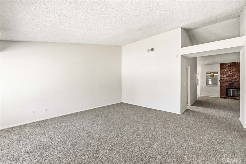 1510 E Avenue J12 Property Photo 4