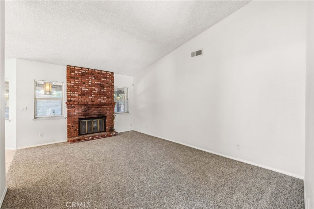 1510 E Avenue J12 Property Photo 6