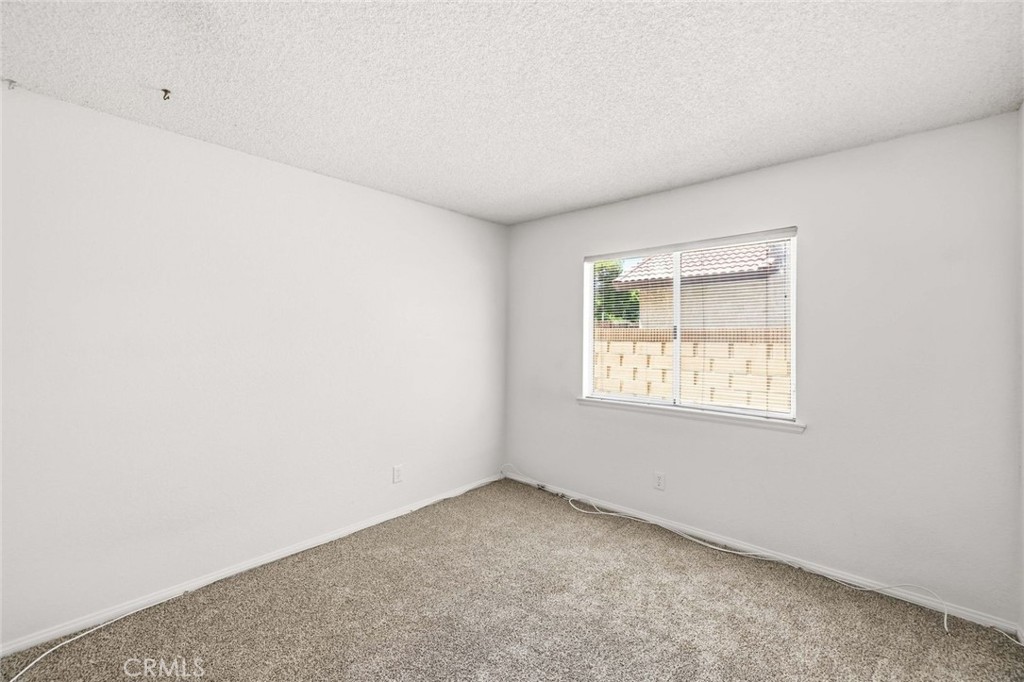 1510 E Avenue J12 Property Photo 18