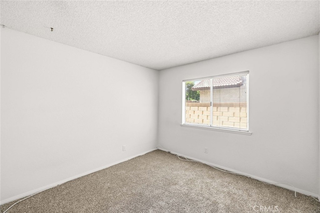 1510 E Avenue J12 Property Photo 19