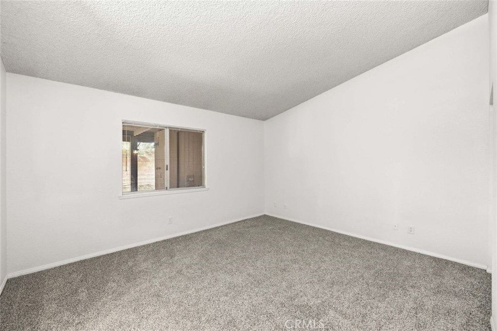 1510 E Avenue J12 Property Photo 21
