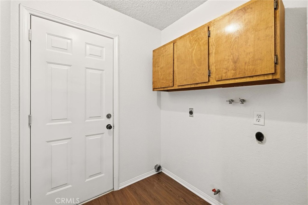 1510 E Avenue J12 Property Photo 23