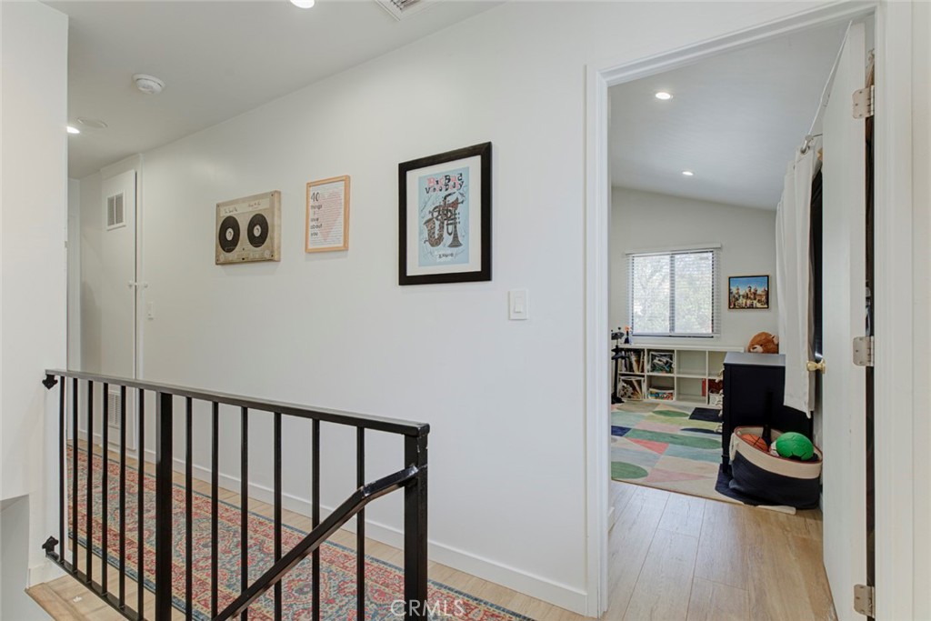 6847 Haskell Avenue 1 Property Photo 22