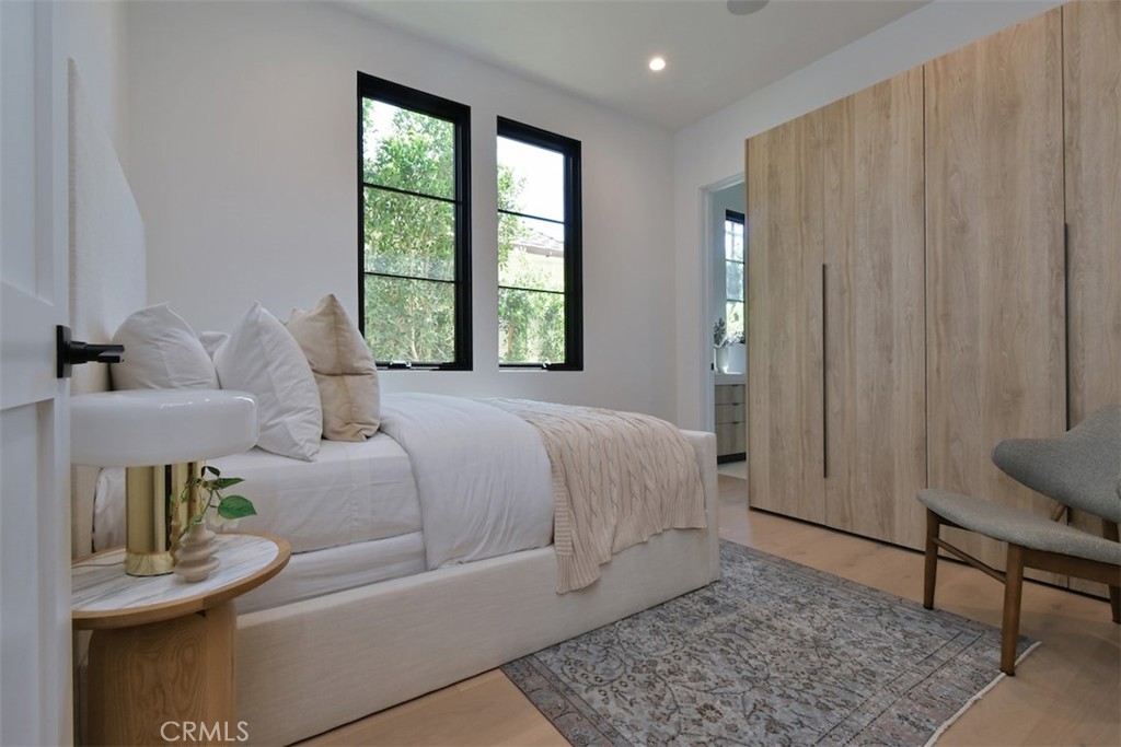 4433 Kraft Avenue Property Photo 11