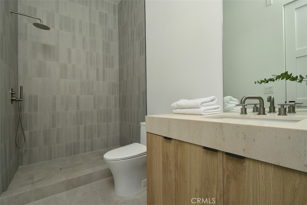 4433 Kraft Avenue Property Photo 34