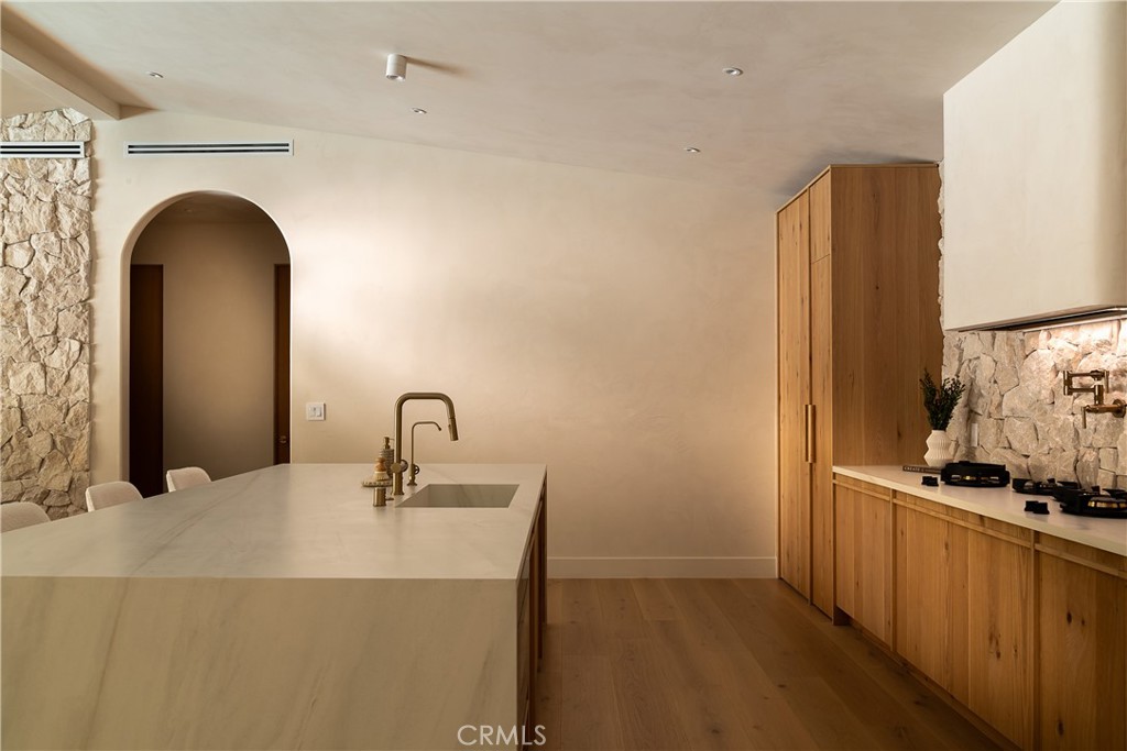 18840 La Amistad Property Photo 13