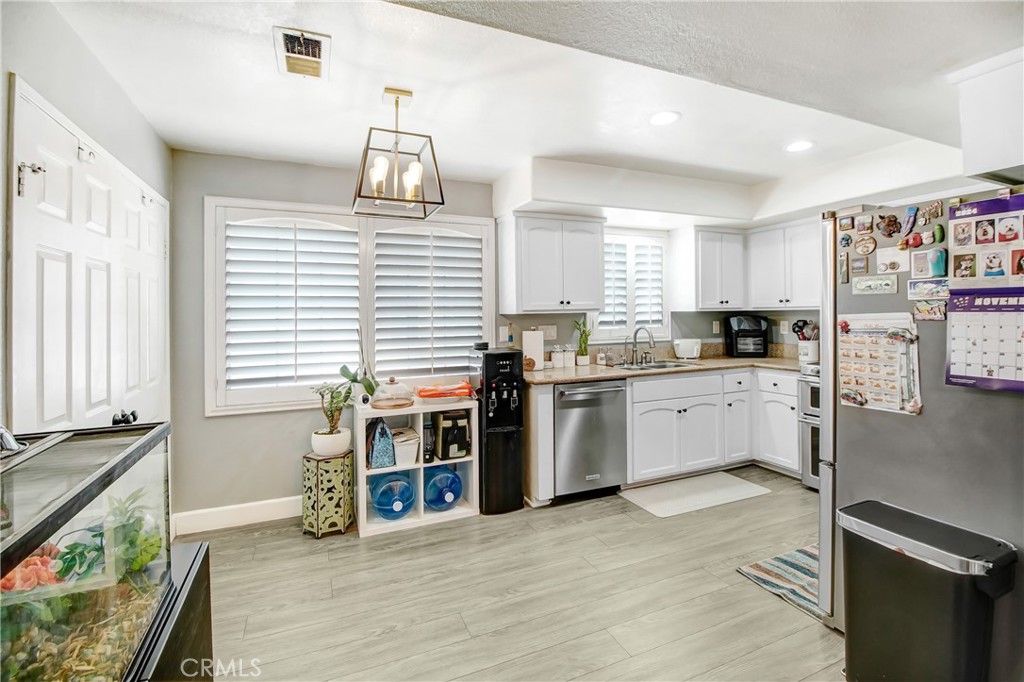 16800 Saticoy 4 Property Photo 7