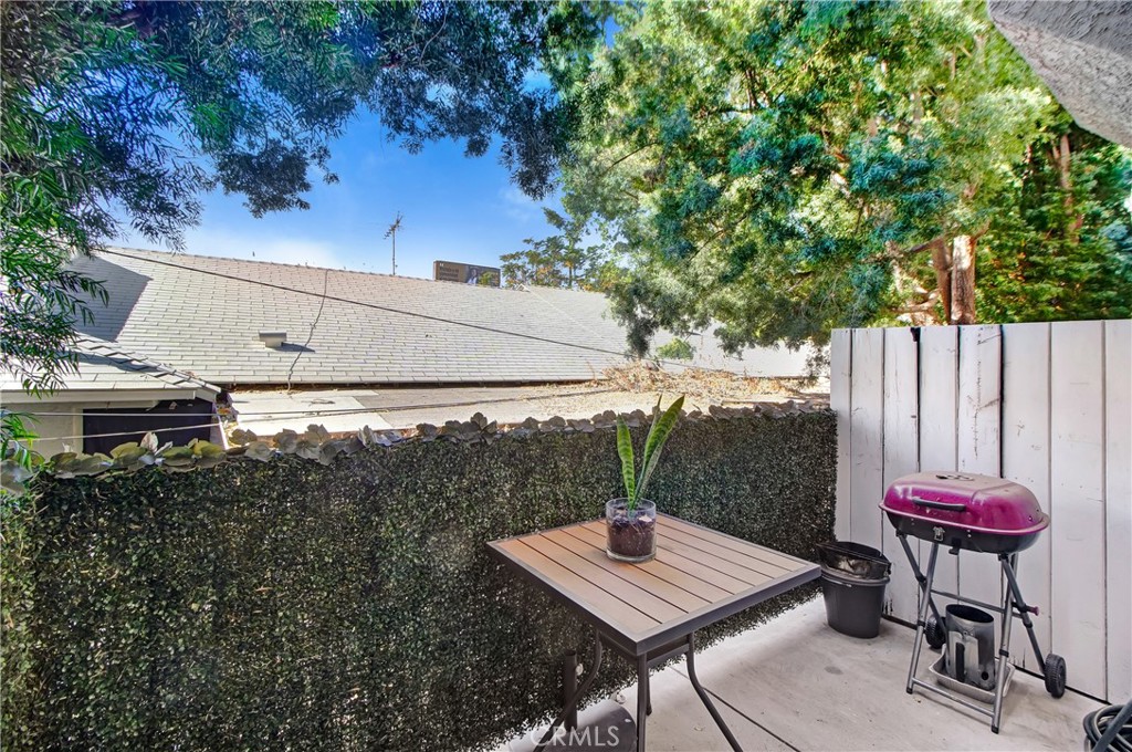 16800 Saticoy 4 Property Photo 16