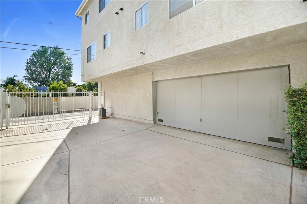 16800 Saticoy 4 Property Photo 18