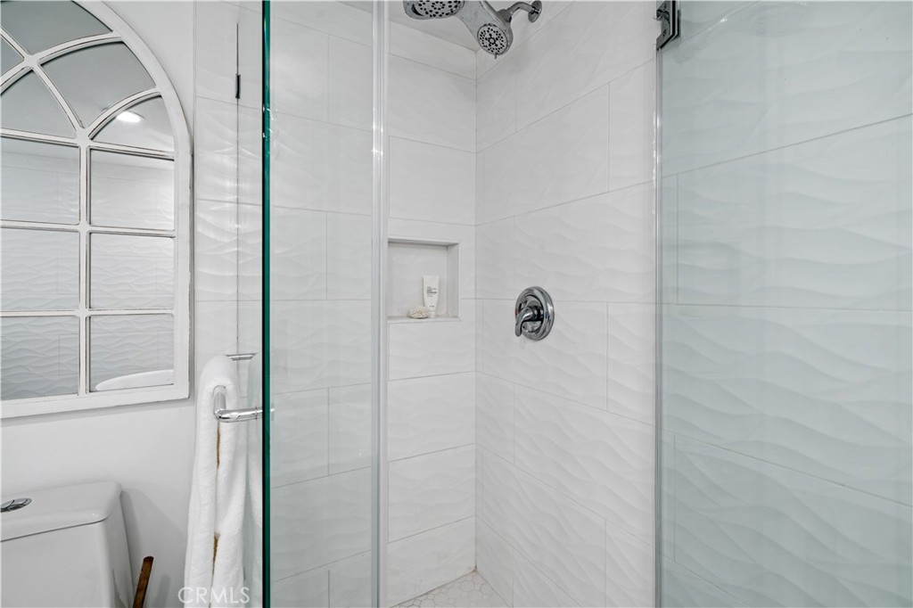 2427 N Verdugo Property Photo 33