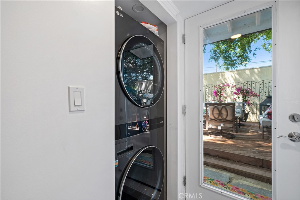 2427 N Verdugo Property Photo 34