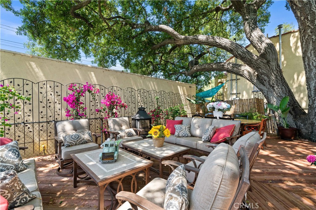 2427 N Verdugo Property Photo 37
