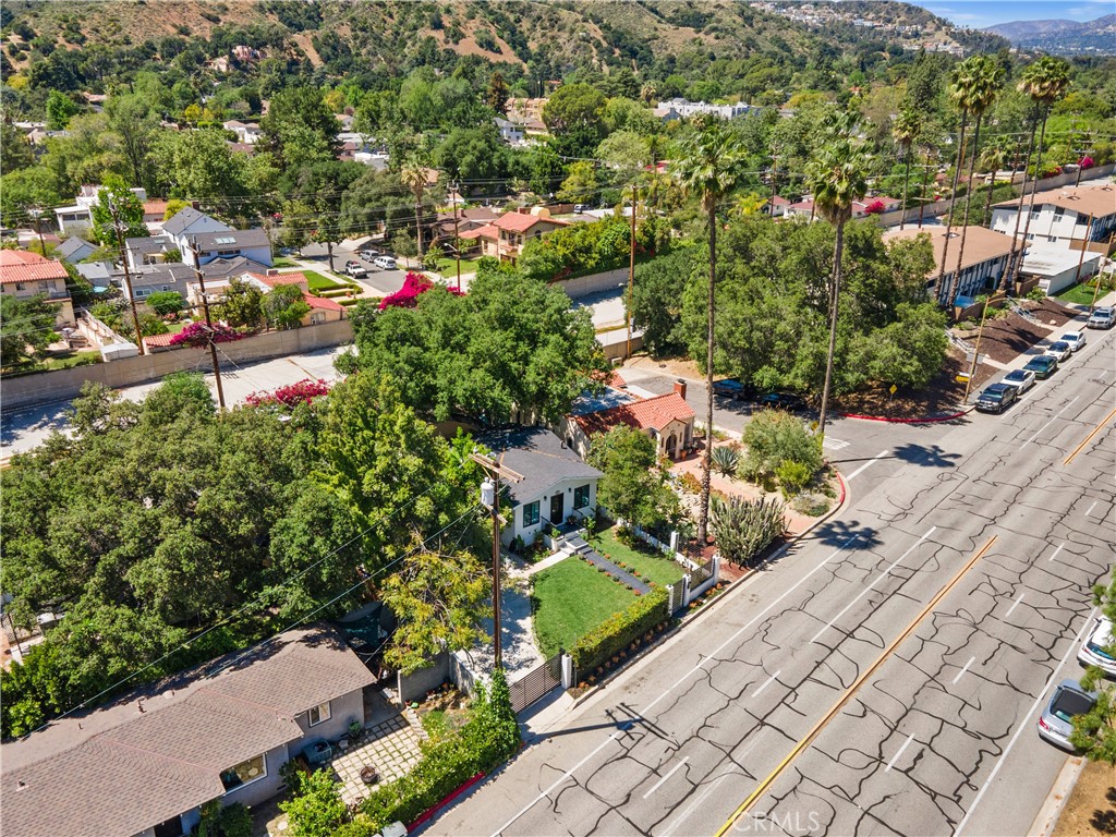 2427 N Verdugo Property Photo 48