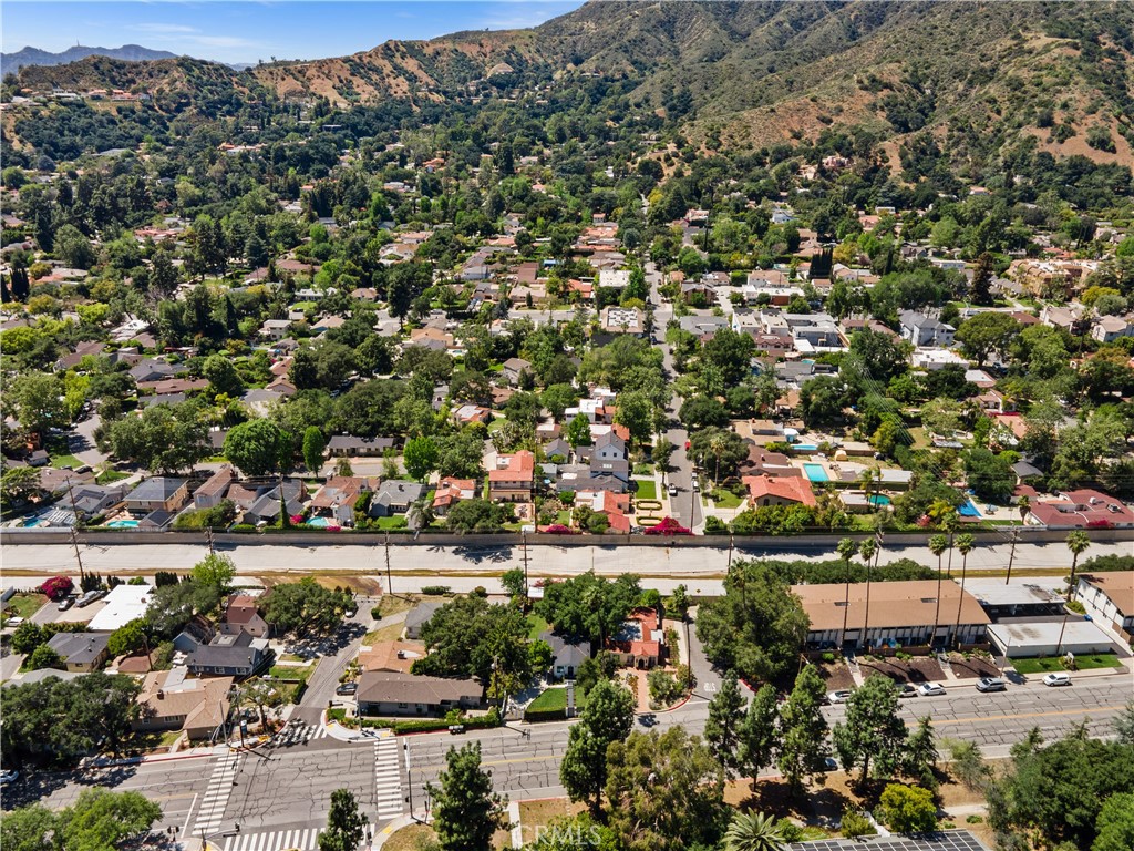 2427 N Verdugo Property Photo 49